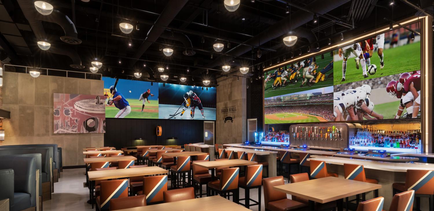 PT's Wings and Sports at The STRAT